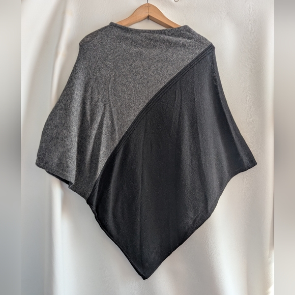 Celeste Wool Cashmere Black & Grey Colorblock Knit Shawl Poncho - Picture 6 of 9
